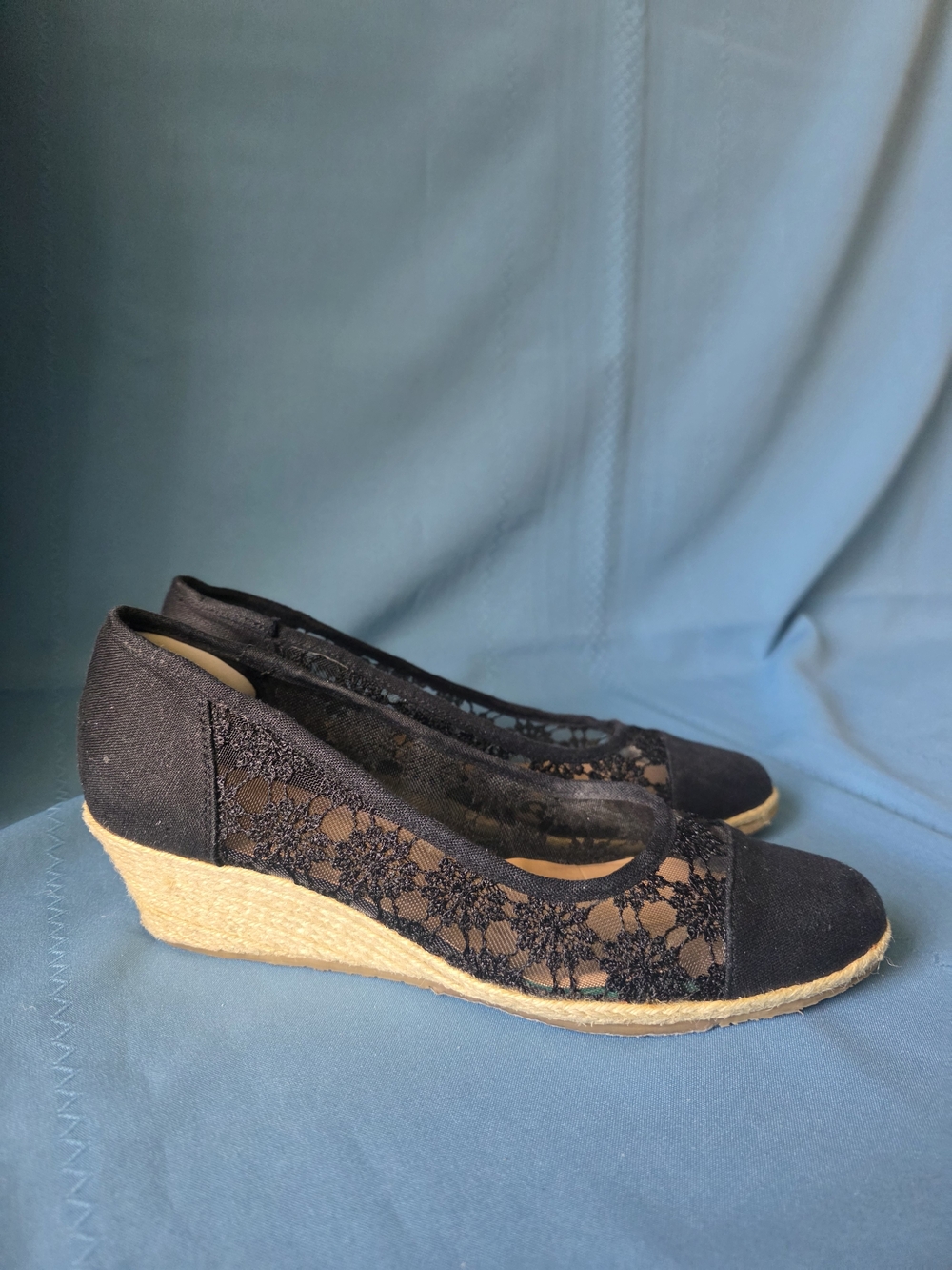 Beacon Black Lace Espadrille Wedge Heels  Size 10N